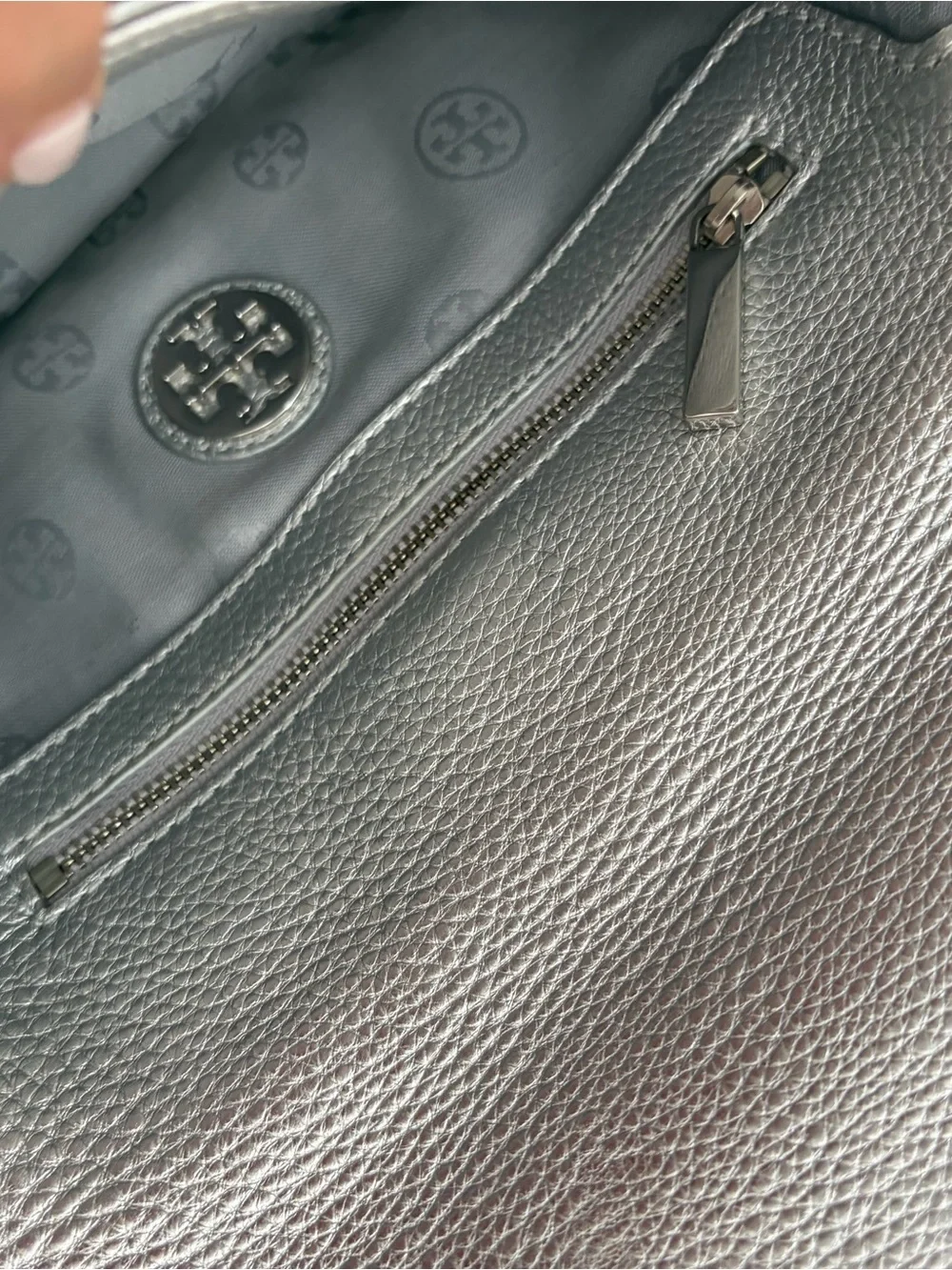 Tory Burch tory burch